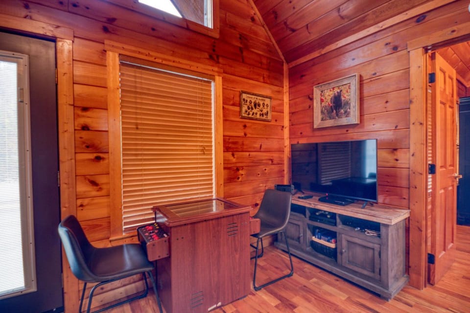 Long Overdue Villa in Pigeon Forge
