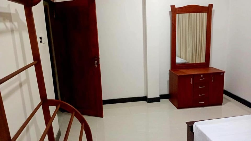 Property building, Bedroom, wardrobe