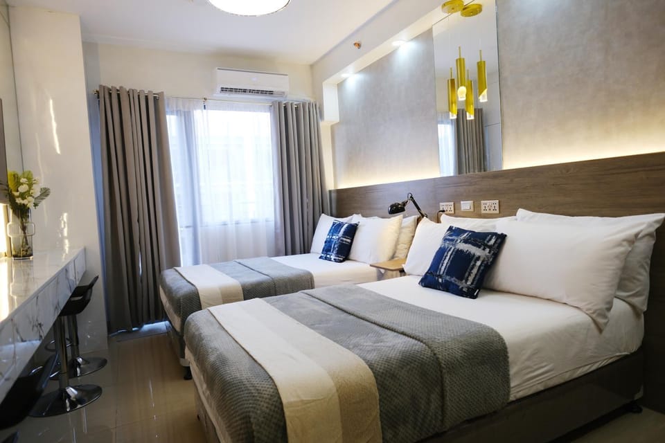 Bed, Living room, Bedroom