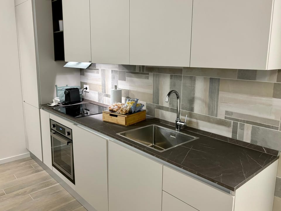 Coffee/tea facilities, dishwasher, pet friendly, stove