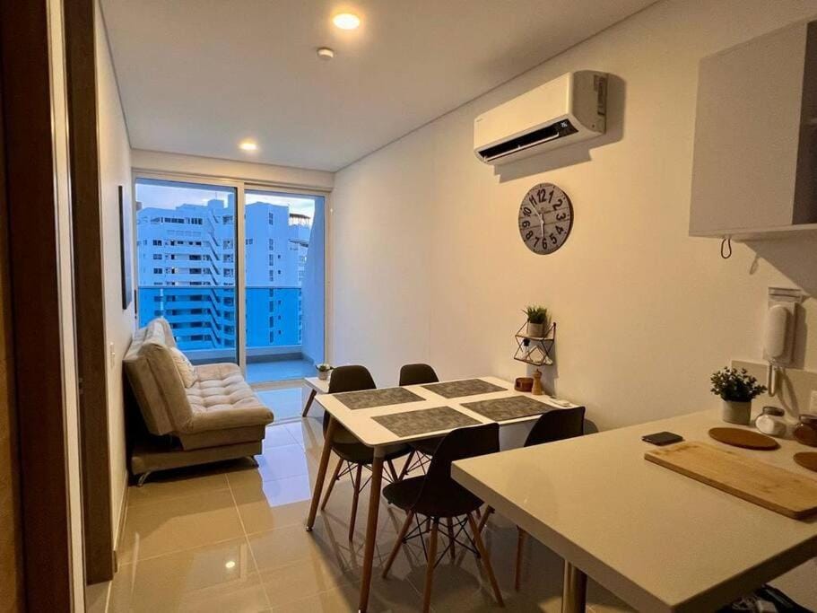 Living room, Dining area