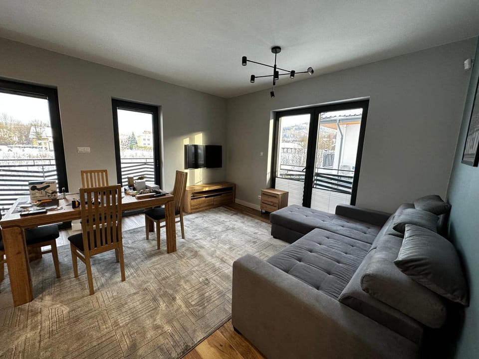 Living room, Seating area, Dining area