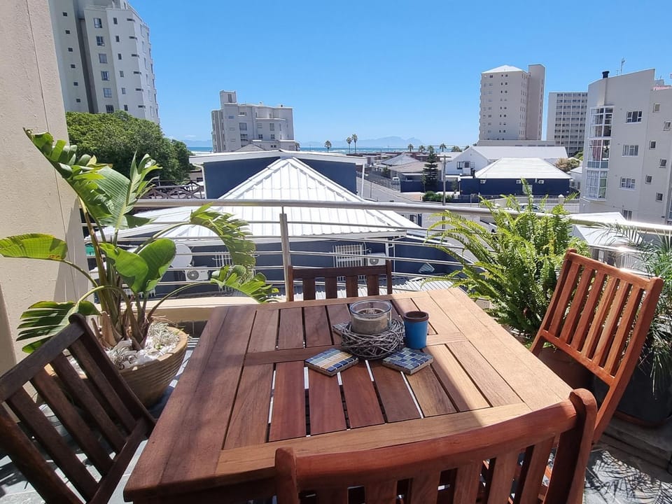 Ocean Escape Apartment in Cape Town