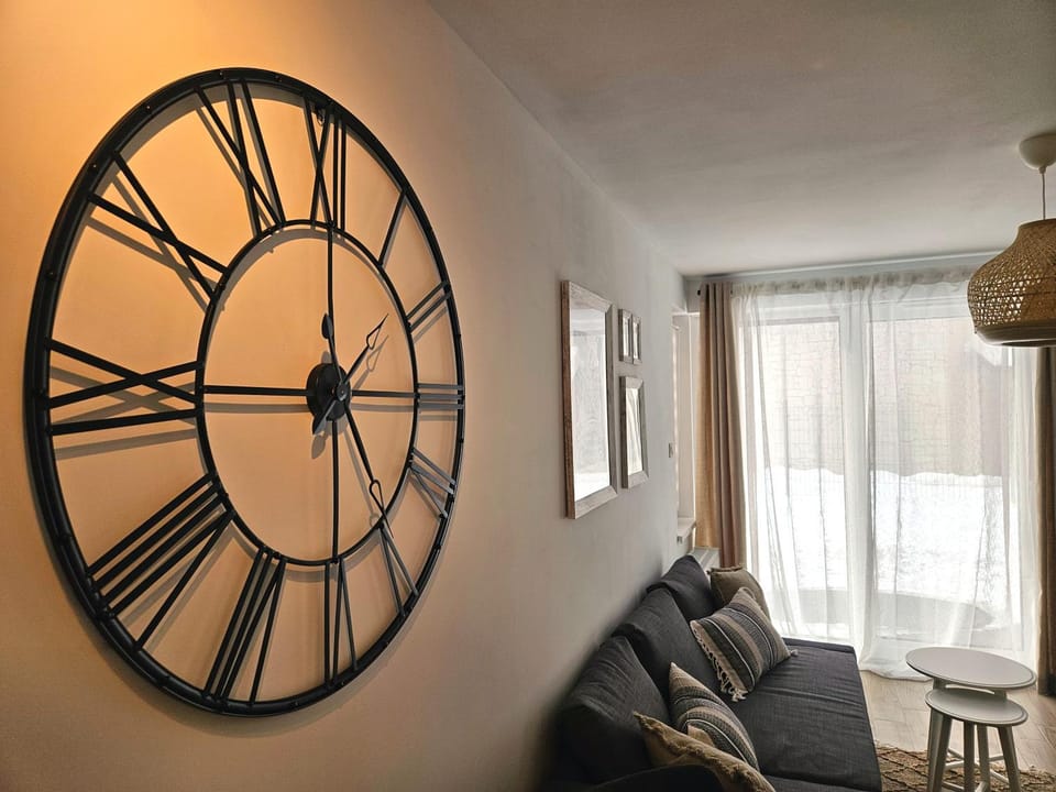 Living room, Decorative detail