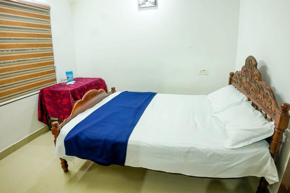 Koonamparayil Home Stay Munnar Anaviratty-Family Only Farm Stay in Kerala