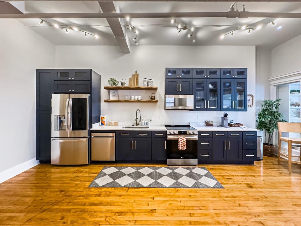 Kitchen or kitchenette, dishwasher, minibar, oven, pet friendly, stove, toaster