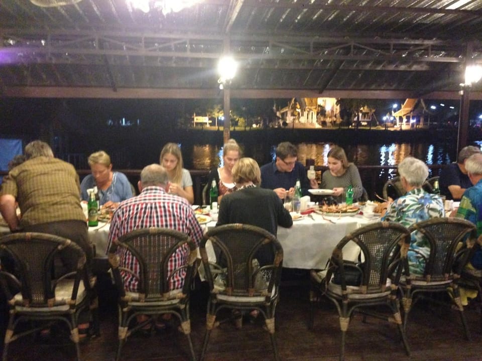 Night, Dinner, group of guests, Family