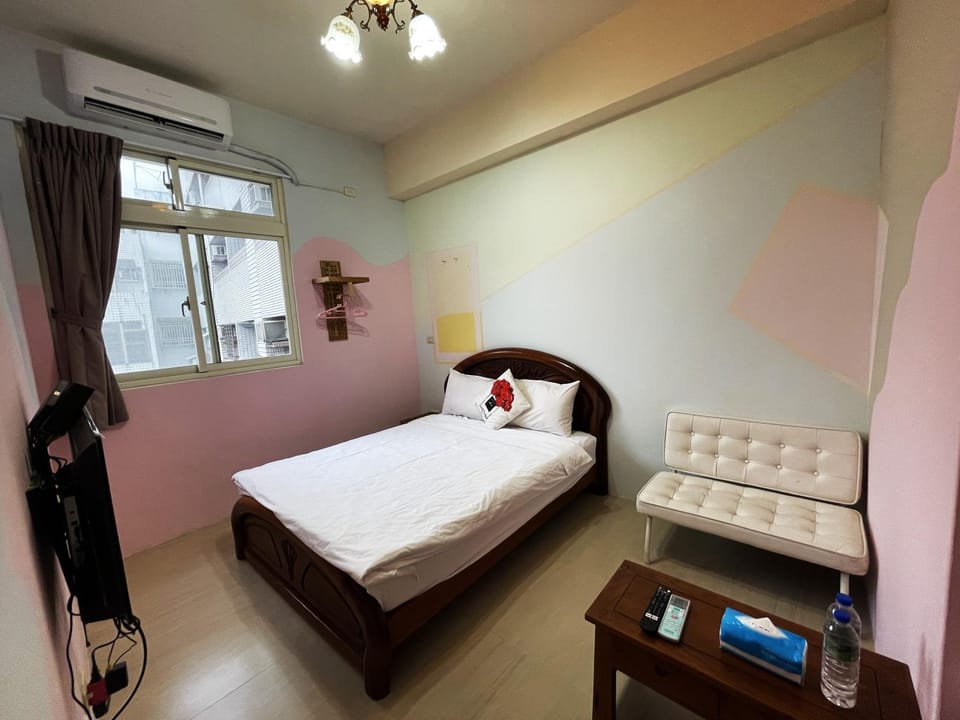 萩閣民宿Sara's House走路可到夜市近市區好停車 Bed and Breakfast in Taiwan, Province of China