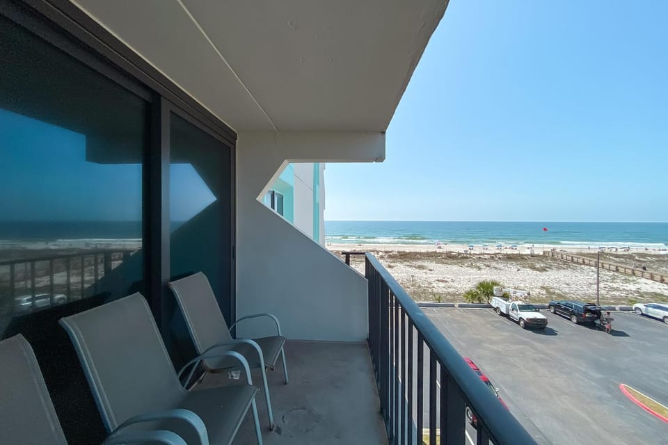 Island Winds East 310 House in West Beach