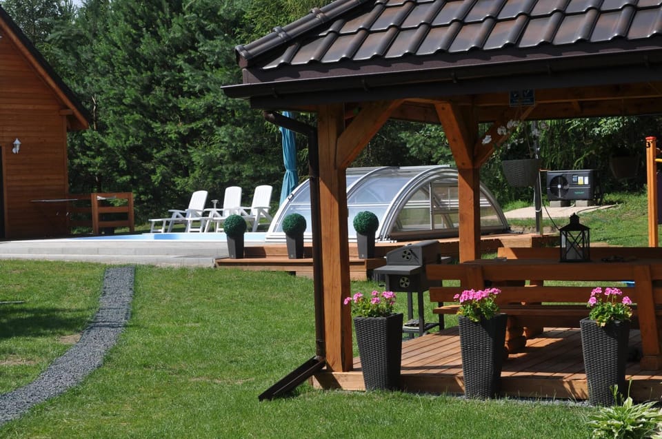 Domek Bagienice z basenem House in Poland