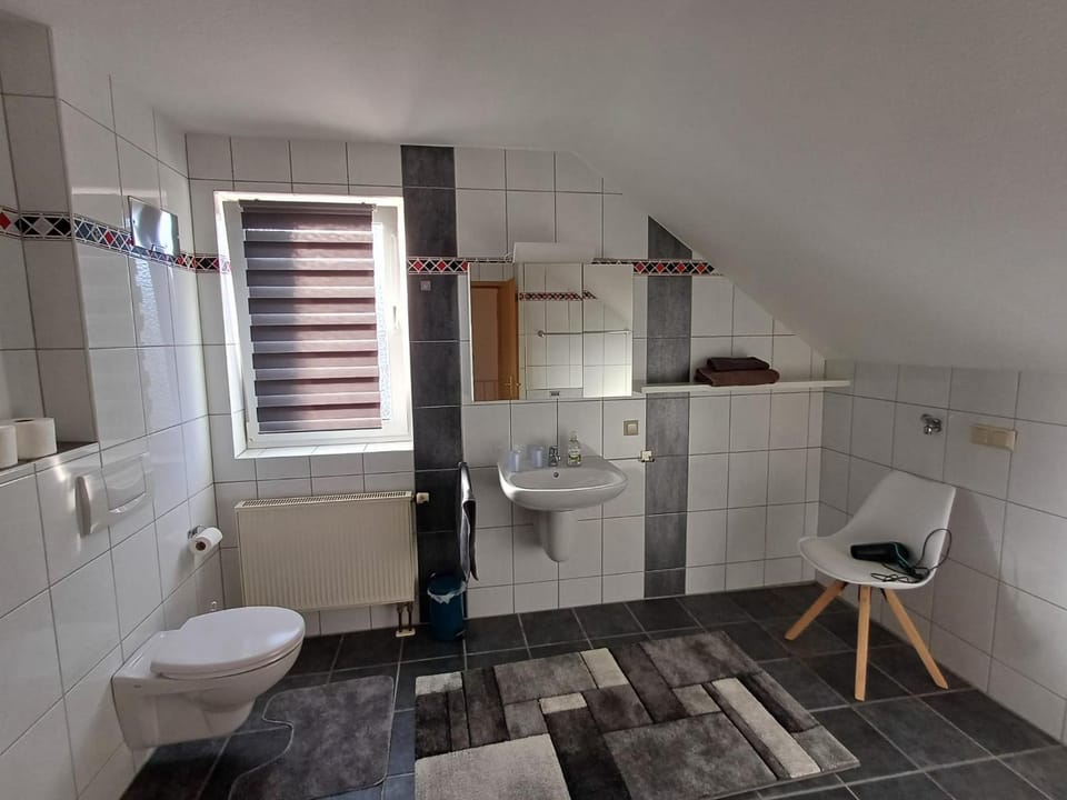 Toilet, Bathroom