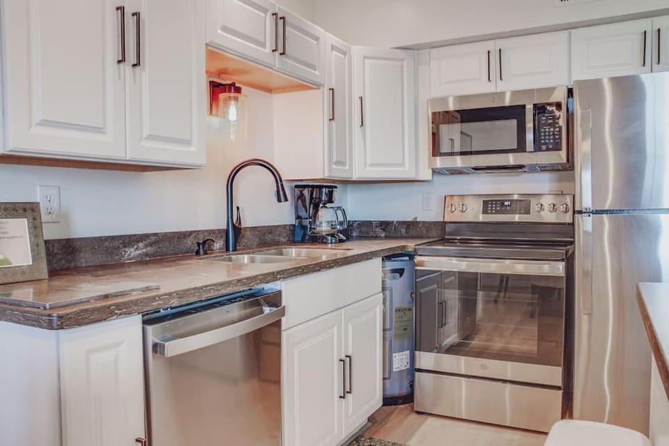 New Bethany Ocean View Condo by the sea 2nd of 2 Apartment in Sussex County