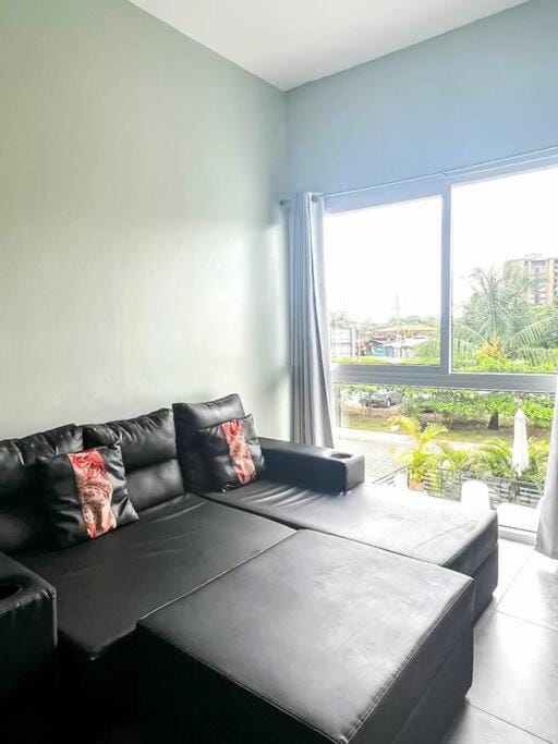 Modern & convenient condo in Jaco downtown Apartment in Jaco