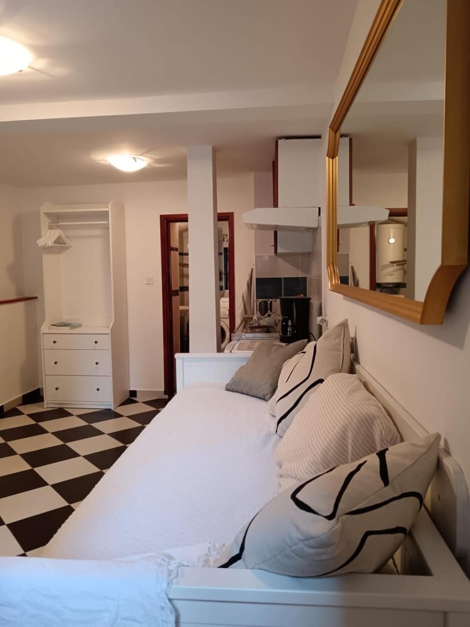 Lamar Apartment in Cres