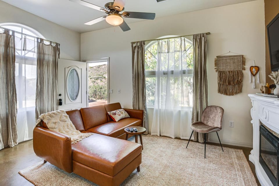Cozy Alpine Cottage Near Casinos & Trails! House in Alpine