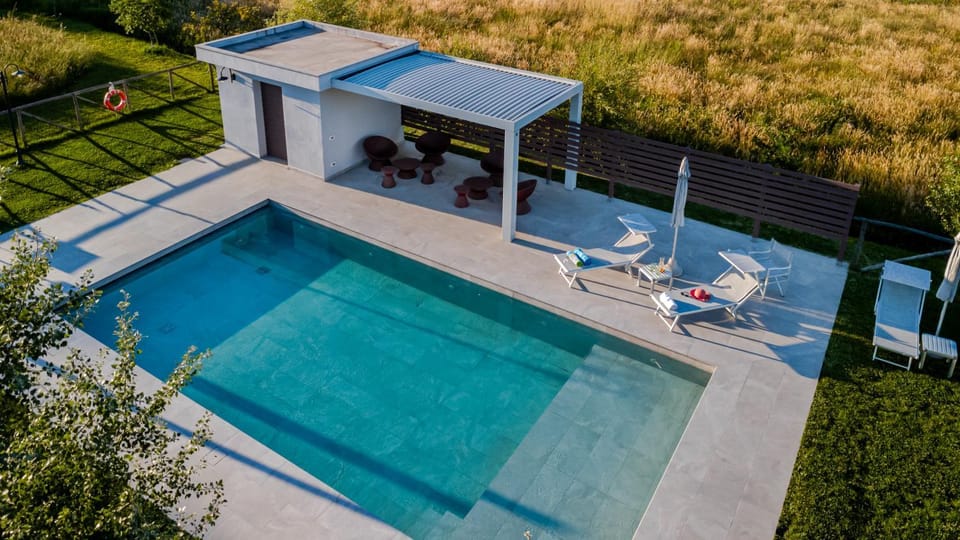Pool view, Swimming pool