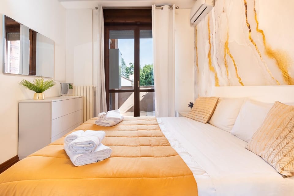 Bed, Photo of the whole room, Bedroom, towels, wardrobe