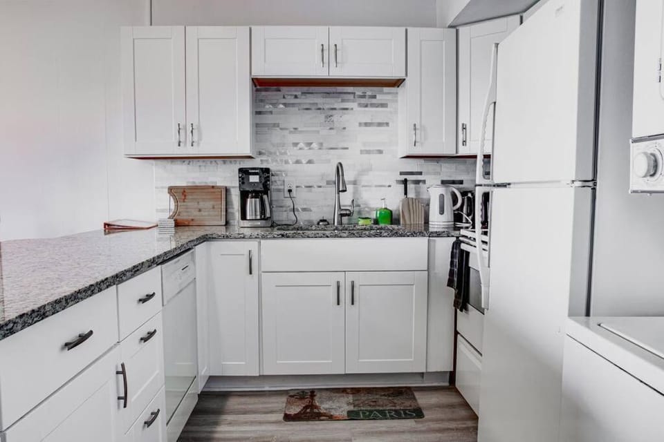 Bethany Ocean View Condo by the sea 1st of 2 Apartment in Sussex County
