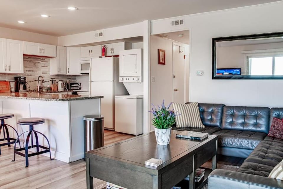 Bethany Ocean View Condo by the sea 1st of 2 Apartment in Sussex County