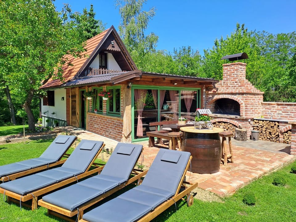 Garden, Balcony/Terrace, sunbed