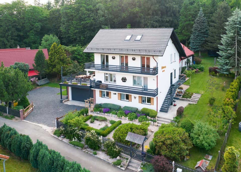 Property building, Day, Neighbourhood, Bird's eye view, Street view