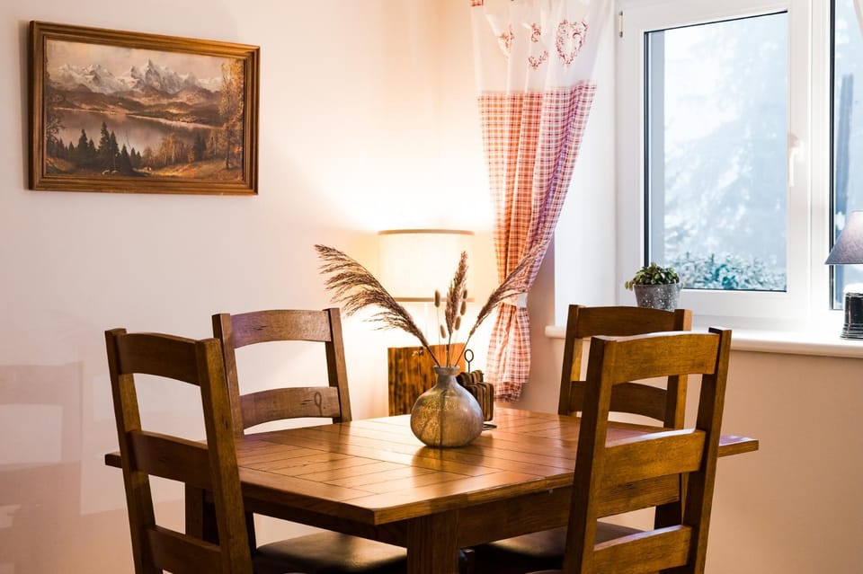 Kitchen or kitchenette, Decorative detail, Dining area, Mountain view, Quiet street view