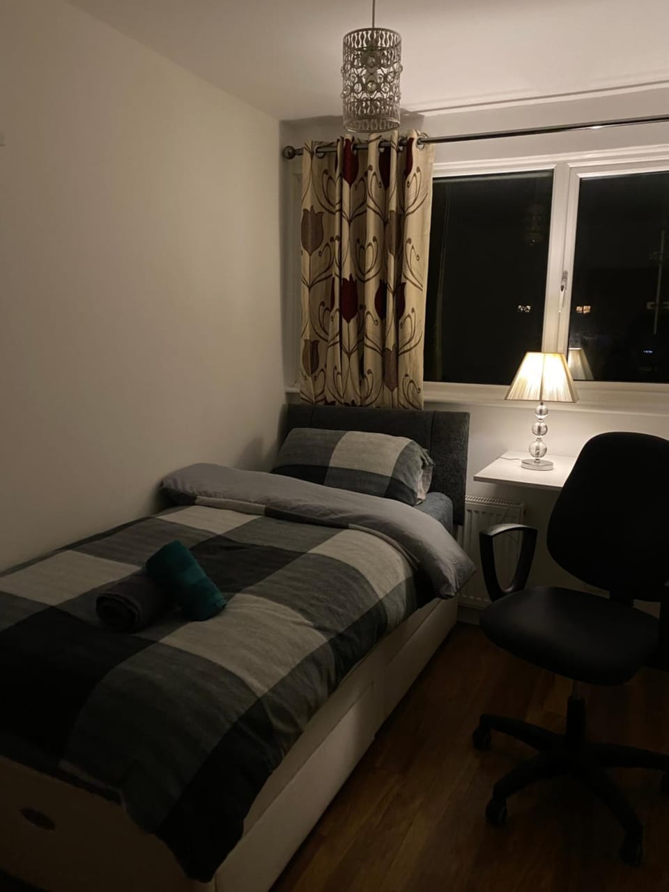 Work-Friendly Private Room Bed and Breakfast in Reading