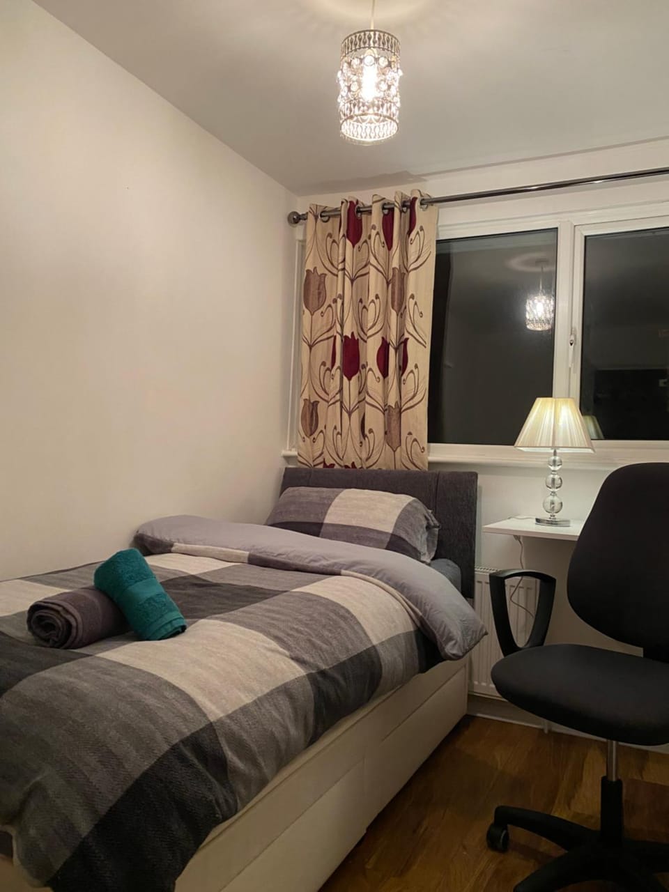 Work-Friendly Private Room Bed and Breakfast in Reading