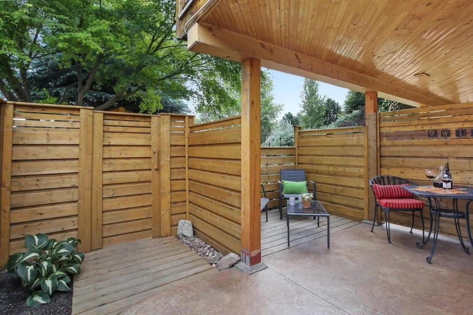Patio, Garden view