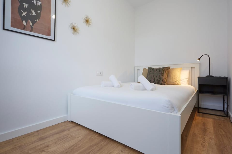 61PAR1014- Magnifico apartamento recientemente decorado en Poble Sec Apartment in Barcelona