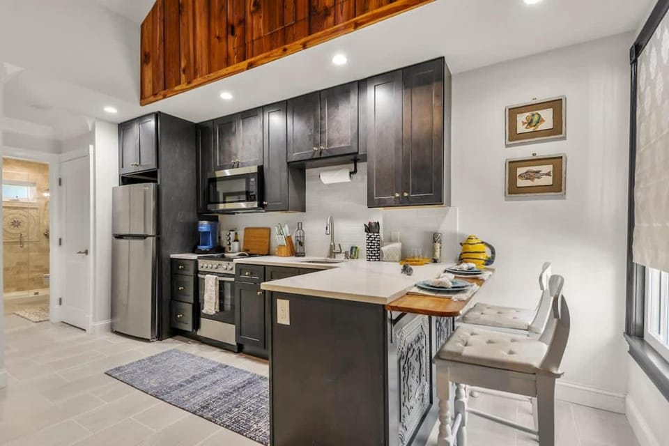 New! Historic 1bed/1bath Suite Steps to River St! House in Savannah