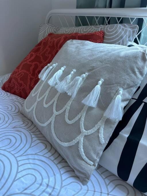 Luxury Stylish studio Flat +spacious Bathroom-no 6 Apartment in Leicester