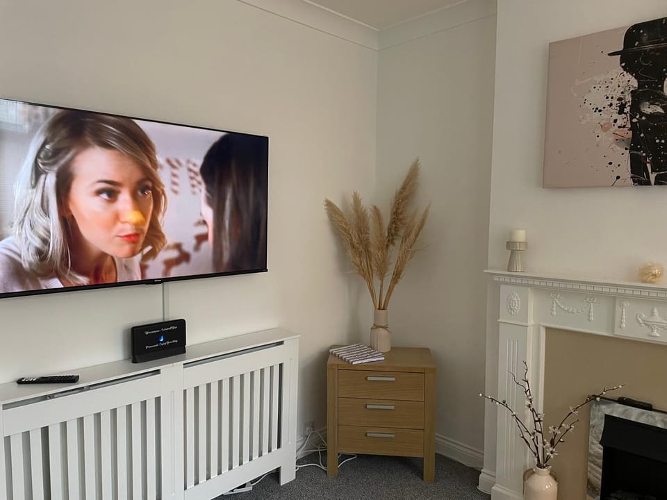 Communal lounge/ TV room, TV and multimedia, Evening entertainment, internet