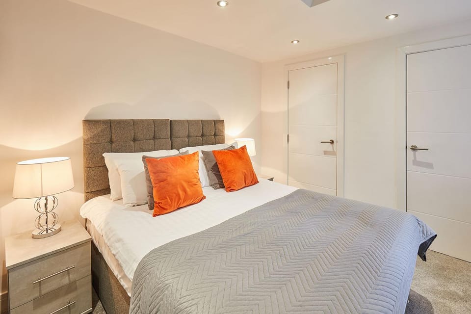 Bed, Bedroom, wardrobe
