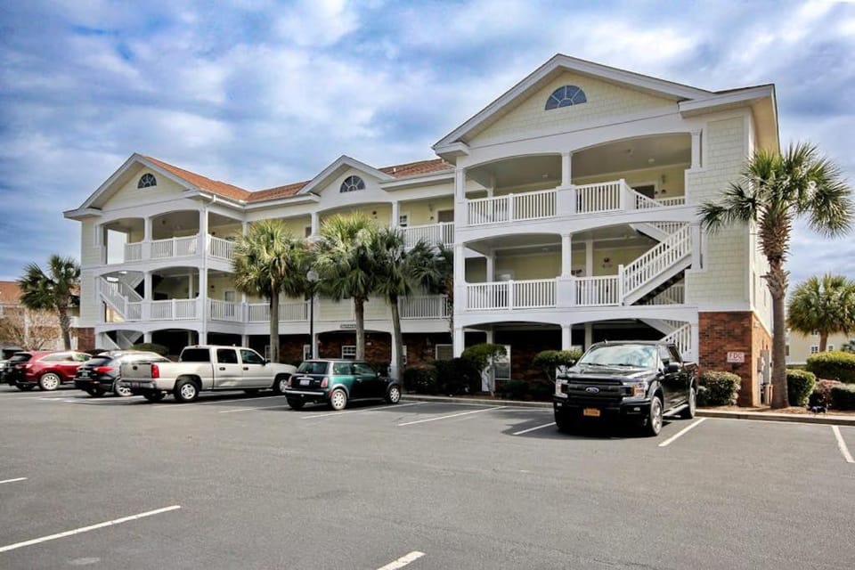 Palmy Days @ Ironwood 424 Apartment in North Myrtle Beach