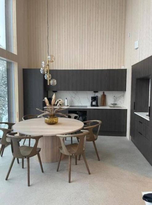 Coffee/tea facilities, Kitchen or kitchenette, Dining area