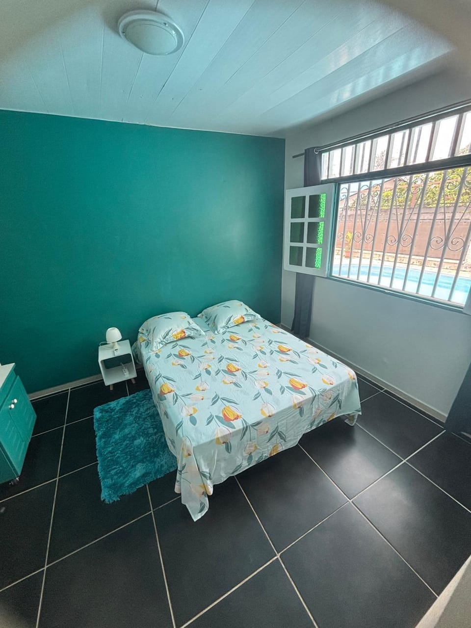 Sermie T2 climatisé avec piscine Apartment in Arrondissement of Cayenne, French Guiana