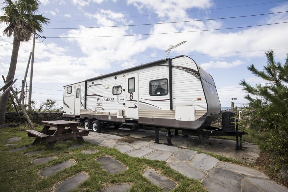 Mei the Caravan Country House in South Korea