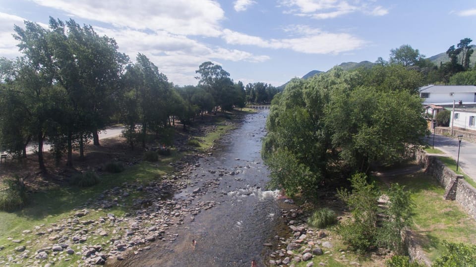 Day, Neighbourhood, Natural landscape, Bird's eye view, Mountain view, River view