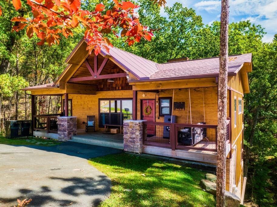 Misty Mountain Cabin, Great Smoky Mountains Cabin in Sevier County