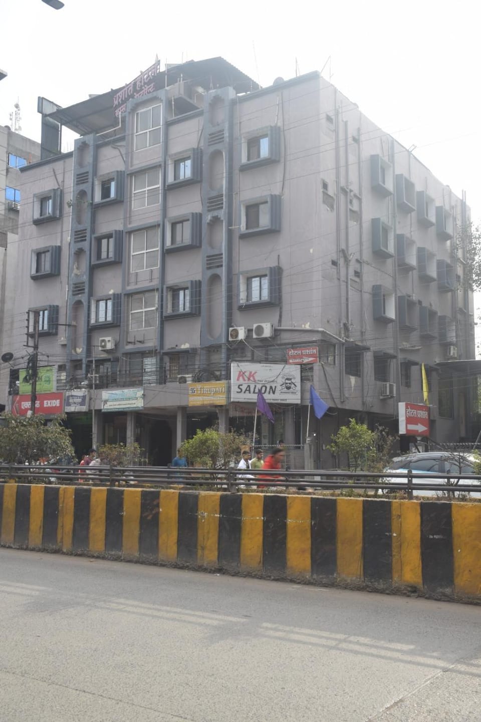 Property building, Day, Street view, Location