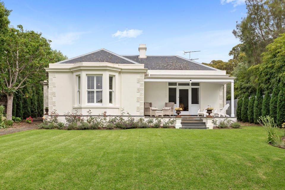 Property building, Garden
