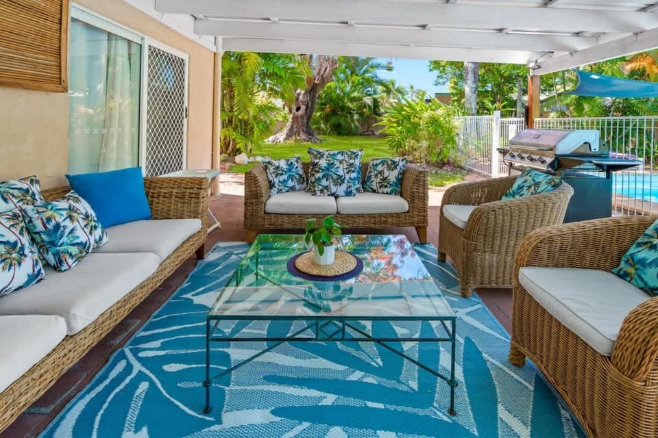 Patio, Garden, Seating area, Garden view, Pool view