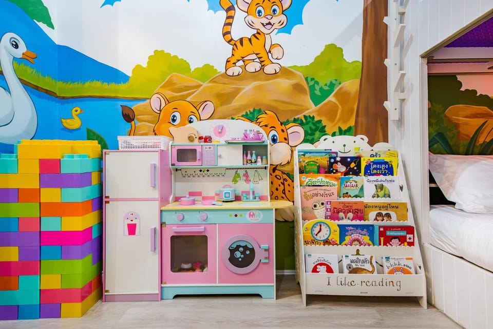 Kids's club, children
