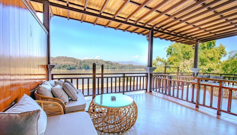 Day, Natural landscape, View (from property/room), Balcony/Terrace, Seating area