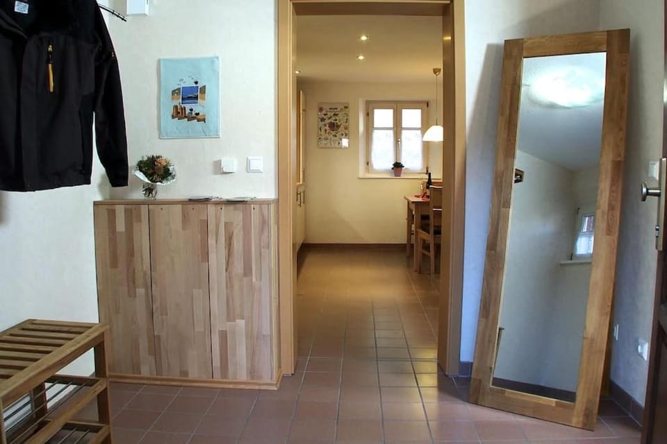 Facade/entrance, Photo of the whole room