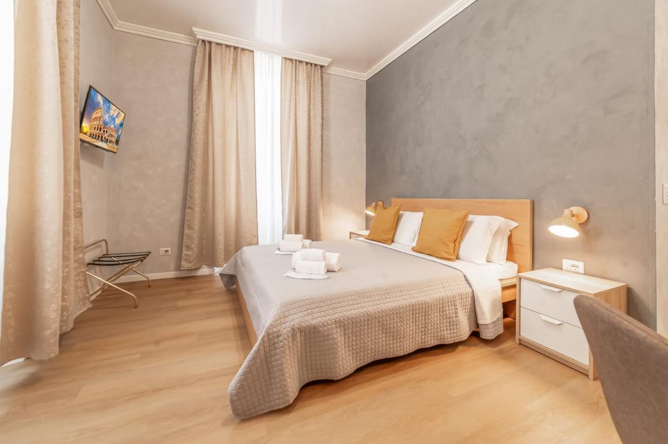 Bed, Photo of the whole room, Bedroom, towels