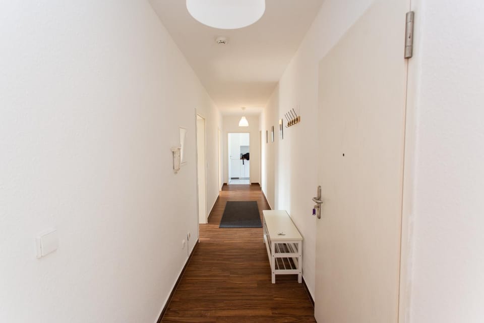 FullHouse - Halle - S13 - 3 Bedrooms Apartment in Halle Saale