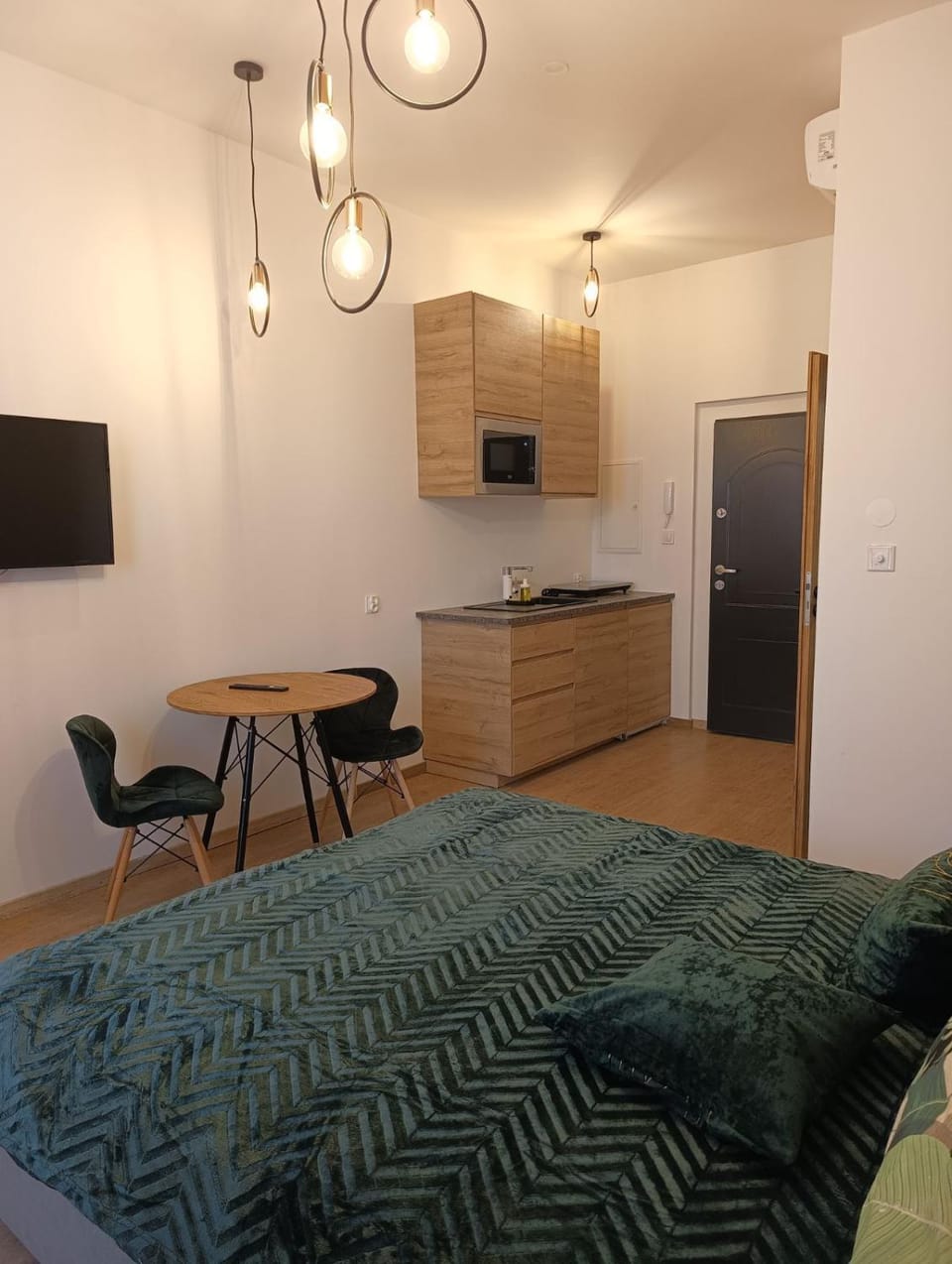 Kitchen or kitchenette, Seating area