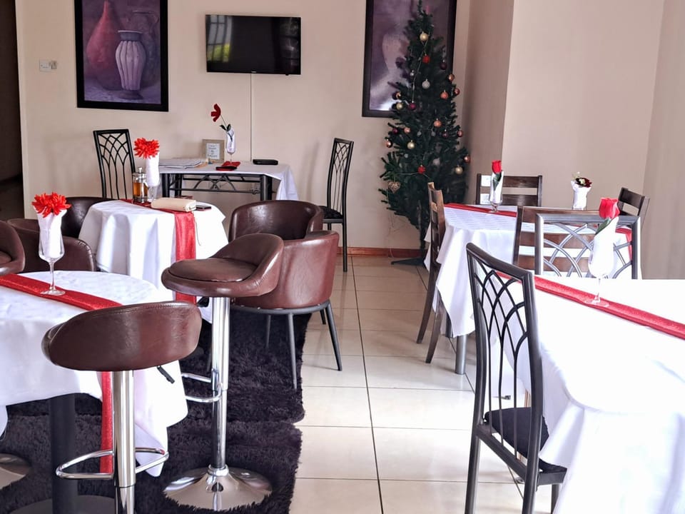 Comfort Palace Guesthouse Bed and Breakfast in Zimbabwe